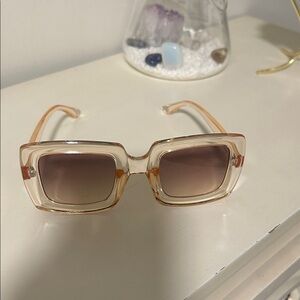 Stylish Square Sunglasses - Tan Frame